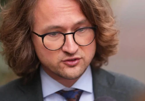 Kolejna burza w Akademii Wymiaru Sprawiedliwości. Sopiński alarmuje o zwolnieniu prorektor