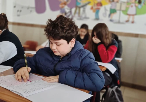 Dania chce dać nauczycielom prawo do użycia siły. W Polsce taki pomysł wywołałby burzę