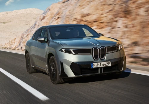 Rywale BMW znowu daleko w tyle! Oto elektryk, który przejedzie ponad 800 km!