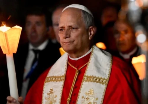 Papież Leon XIV przejdzie operację w Rzymie. Szpital wprowadza nadzwyczajne środki ostrożności
