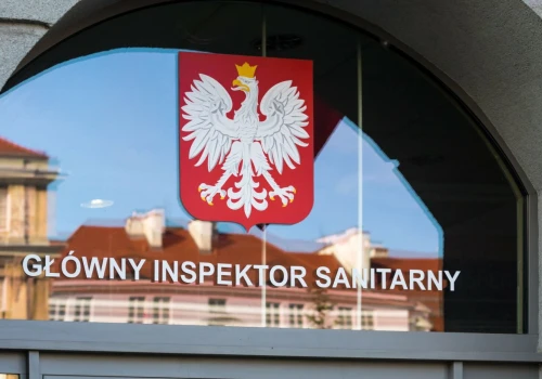 Ważny komunikat GIS. Groźna bakteria w żywności, cała partia wycofywana ze sprzedaży