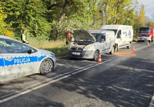 Poranne zderzenie. Jeden z kierowców trafił do szpitala