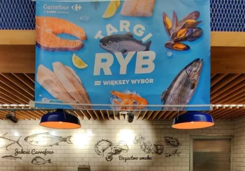 Ruszyły Jesienne Targi Ryb w Carrefour. Sieć obniża ceny łososia i ryb wędzonych