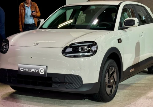 Nowy Chery Q ma 38 schowków i dwa bagażniki. Niebawem trafi do Polski