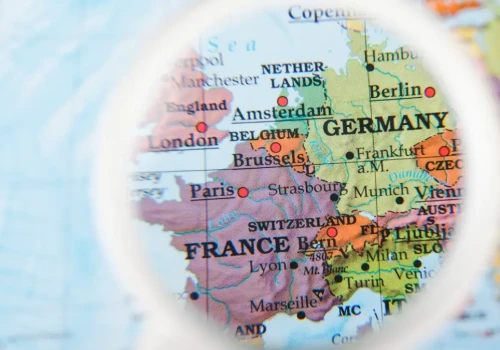 Francja zadłużyła się po uszy. Czy pociągnie na dno całą Europę?