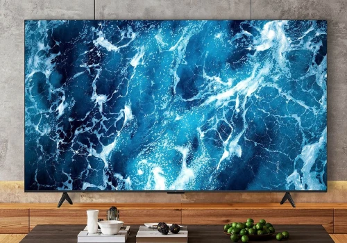 Tani, a dobry 50" telewizor QLED. Media Expert wyprzedaje TCL za 1299 zł