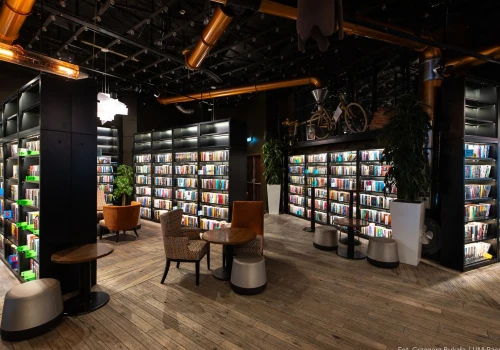 Biblioteka w Millenium Hall. 12 tysięcy książek i atrakcje na otwarcie