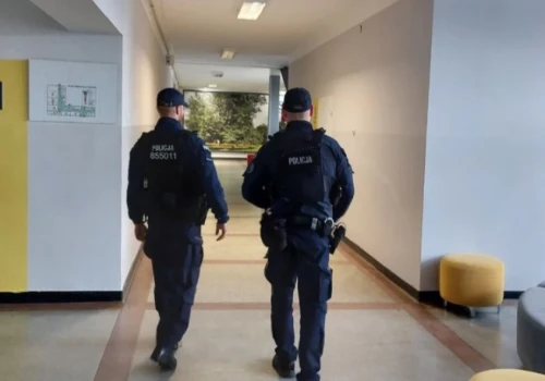 Kowary - Jeden z uczniów przyniósł do szkoły nóż. Dzień wcześniej miał nim grozić innemu chłopcu.