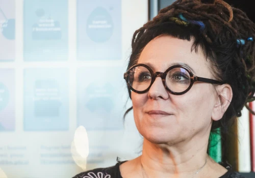 Fundacja Olgi Tokarczuk reaguje na medialną burzę. Kpi z pytań 
