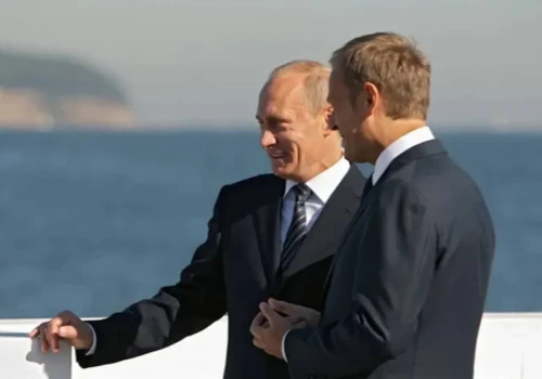 Tusk prosił Putina o poparcie Cimoszewicza w Radzie Europy. "Będę wielce zobowiązany"