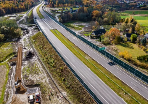 Nowa droga odciąży autostradę i połączy regiony. Samorządy walczą o trasę S12