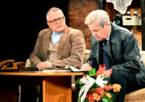 Fenomenalny duet na sądeckiej scenie! Piotr Polk i Piotr Szwedes rozbawili publiczność 30. Jesiennego Festiwalu Teatralnego