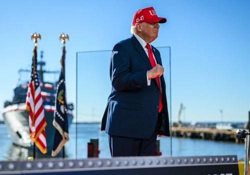 Trump twierdzi, że USA nie przestały udostępniać Ukrainie informacji wywiadowczych