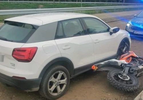 Ryzykowna jazda bez uprawnień i kolizja na ulicach Otwocka. Sprawą dwóch nieletnich motocyklistów zajmie się Sąd