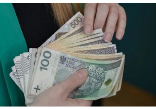Emerytury nauczycieli. Tyle co miesiąc dostają z ZUS