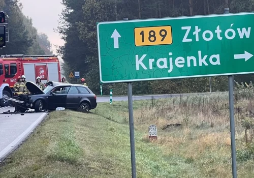 Zderzenie na trasie Jastrowie-Górzna. 57-latek wymusił pierwszeństwo, 21-latek w Audi był pijany