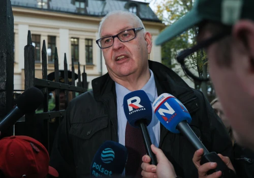 Wojna o Trybunał Konstytucyjny. Prezes Święczkowski alarmuje. 