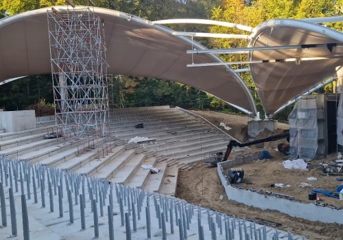 Złotowski amfiteatr jak Stadion Narodowy i Opera Leśna