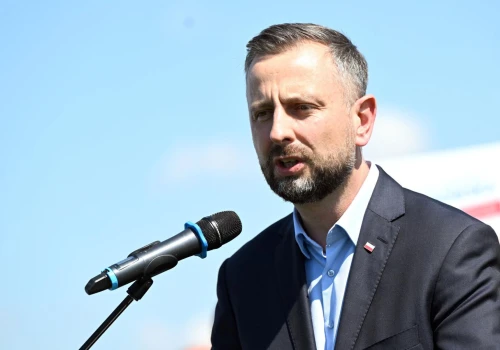 Kosiniak-Kamysz o szczątkach drona znalezionych w woj. pomorskim. Wiadomo, skąd się …