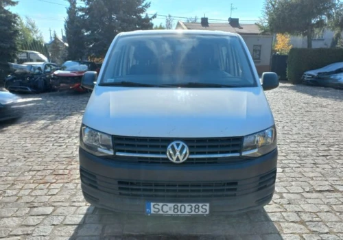 Volkswagen Transporter od 37,5 tys. zł. Częstochowski urząd skarbowy wystawia auto na licytację