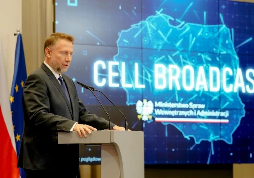 Rząd „przejmie” nasz telefon. Cell Broadcast ma ruszyć w ciągu roku