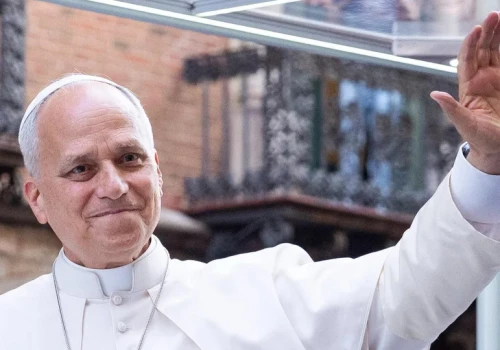 Wstrząs w Watykanie. Papież walczy z nowotworem