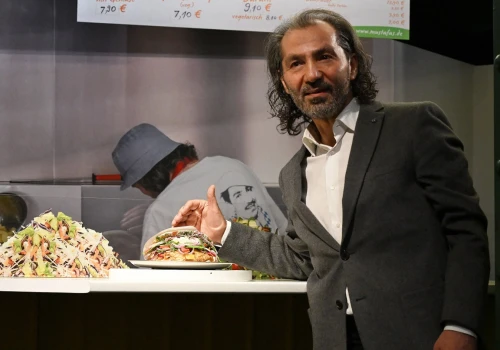 Kultowy berliński kebab wart 10 tys. euro. Tarik Kara: Nie mógł wyglądać lepiej