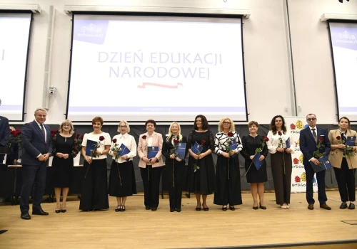 Dzień Nauczyciela w Bydgoszczy. Uhonorowano dyrektorów i pracowników szkół