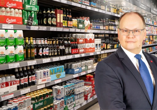 Cios w sprzedaż alkoholu. Stec: Efekt domina zmiecie gastronomię i handel