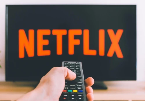 Netflix zwalnia 1000 osób