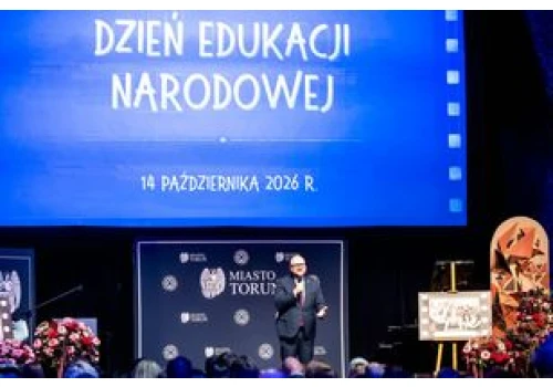 Nagrody dla 132 nauczycieli i dyrektorów. Święto toruńskiej oświaty na Jordankach
