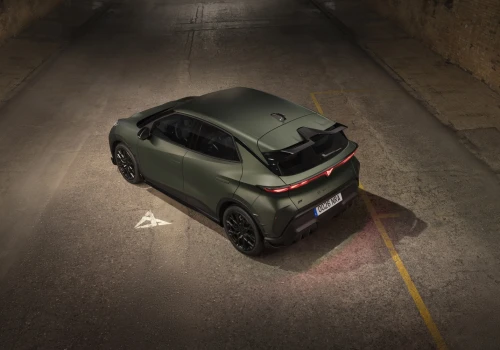 Cupra Raval zyskała większą możliwość „agresywnej” personalizacji dzięki fabrycznemu pakietowi Custom ABT