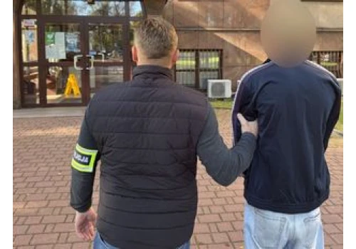 Nastolatkowie oszukali seniorkę. Podali się za pracowników banku