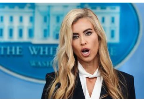 Wpadka nowej rzeczniczki Trumpa. Twierdzi, że jest prawniczką. Jest jeden problem