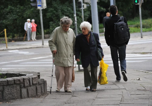 Miliardy złotych dla przyszłych emerytów. Niespodziewana rzeka pieniędzy wpływa do ZUS