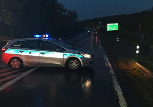 Wypadek na DK17 w Tuligłowach. Potrącona piesza, droga częściowo zablokowana