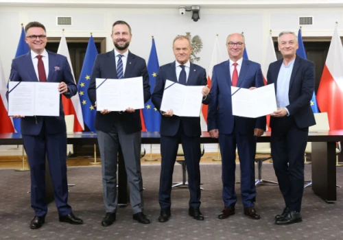Cóż tam, panowie, w polityce? To już trzy lata rządów koalicji 15 października
