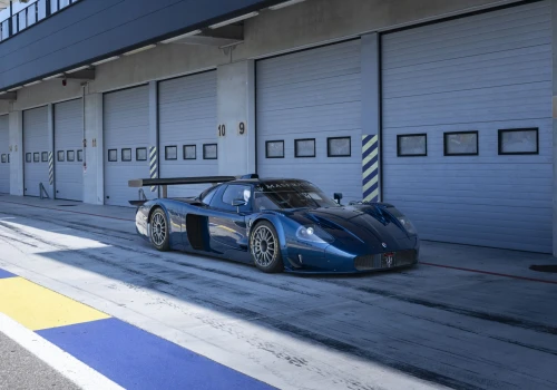 Maserati MC12 i wyjątkowe GT2 Stradale. Dwie epoki wyścigowej historii marki