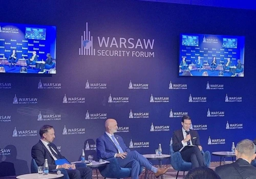 Prezes PFR: „Atom jako szansa dla polskiego przemysłu”. Debata o strategii finansowania i rozwoju atomu w Polsce podczas Warsaw Security Forum