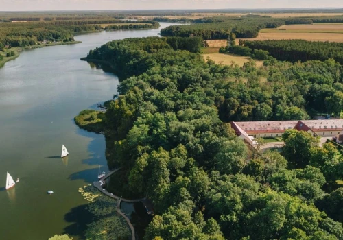 Sylwester bez balu. Jak spokojnie pożegnać stary rok w SPA nad jeziorem