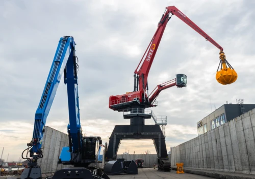Największy dźwig na świecie dotarł do Polski. 1300 ton węgla na godzinę