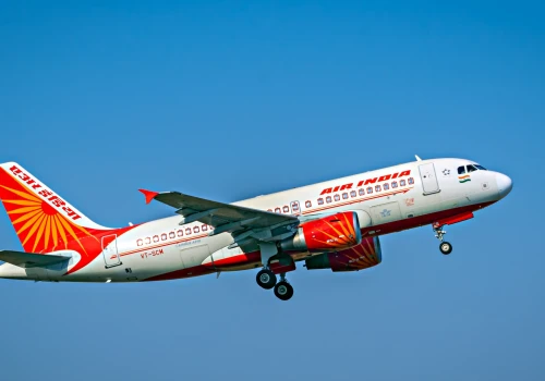 Awaryjne lądowanie samolotu Air India. Pilot nadał kod 7500