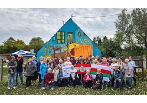 Od starych autobusów po świat Van Gogha. Wycieczka PTTK