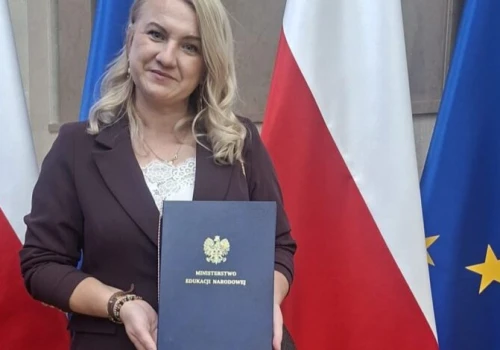 Wyjątkowe wyróżnienie dla nauczycielki z Bujen! Mirosława Kaczmarek-Michalak doceniona przez Ministrę Edukacji
