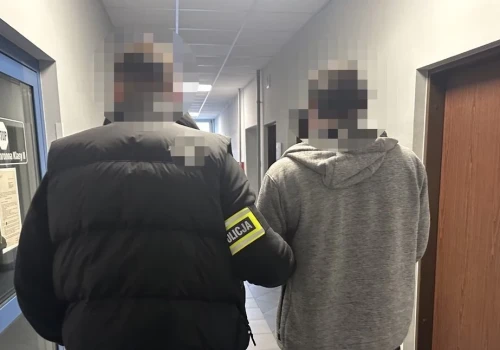 Trzech poszukiwanych mężczyzn zatrzymanych w Jaworznie. Trafili do więzienia
