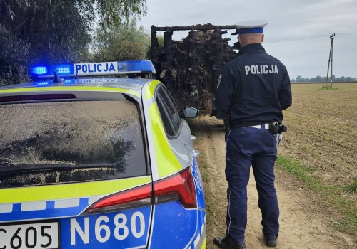 Policja karze za błoto na drogach! Rolnikom grozi wysoka grzywna