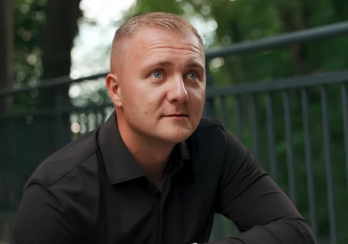 Szymon Jankowski z premierą nowości „Królewna”