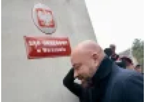 Rusza proces w sprawie Collegium Humanum. Na ławie oskarżon m.in. Jacek Sutryk.