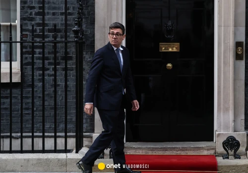 Skandal z udziałem polityków partii Nigela Farage'a. Premier Burnham wzywa do interwencji