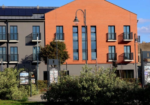 Miasto nie miało hotelu, więc go sobie buduje. Władze liczą na turystów i przedsiębiorców